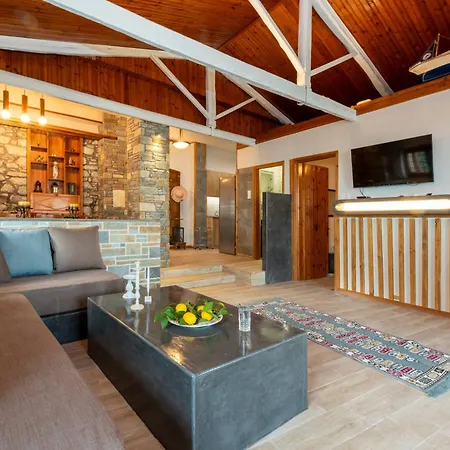 The Sea Front Fisherman's House *