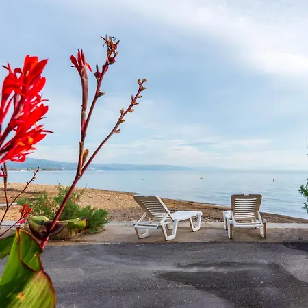 The Sea Front Fisherman's House *