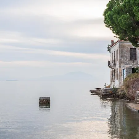 The Sea Front Fisherman's House Kato Gatzea